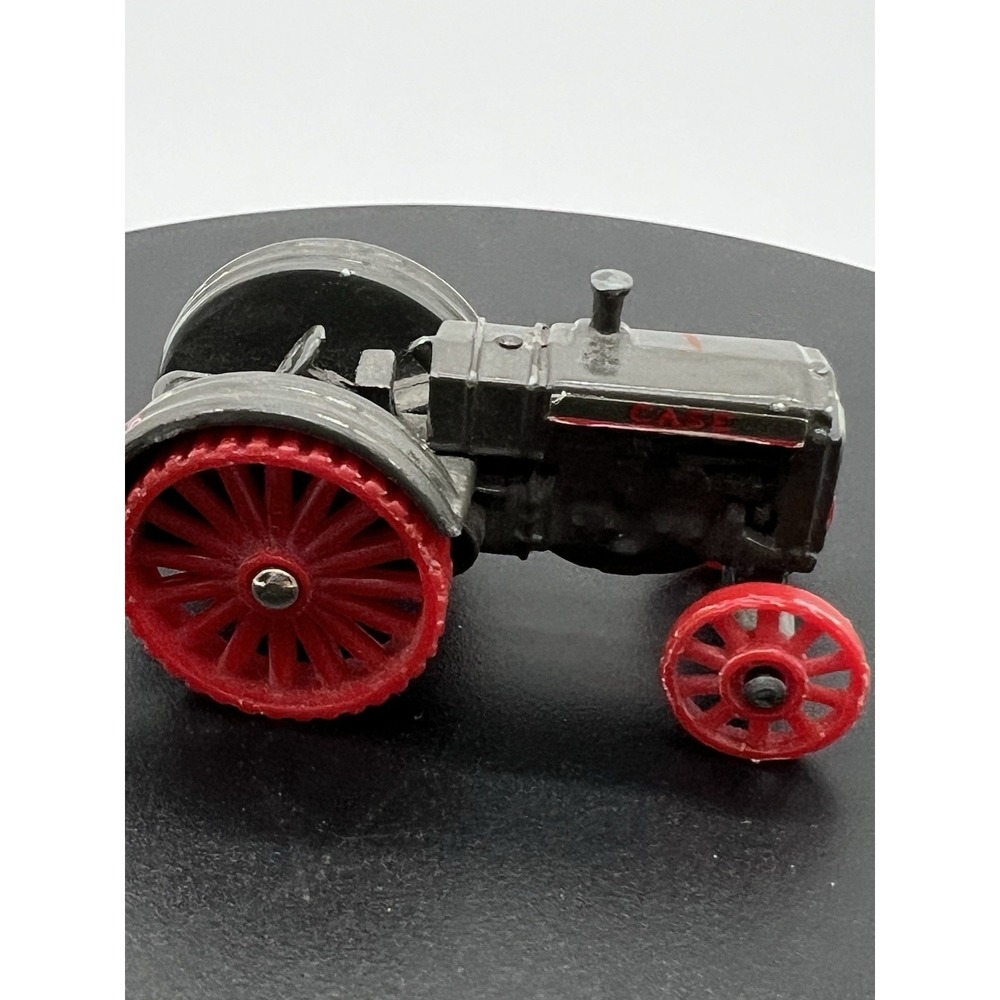 Vintage ERTL Dyersville, Iowa  2652G  CASE Diecast‎ Farm Tractor  2" Long 1/64